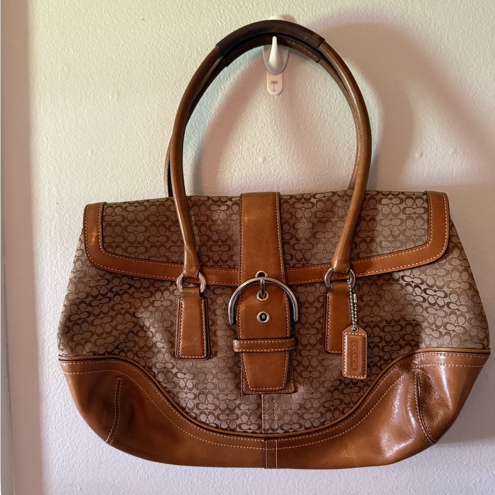Vintage Coach Soho Hampton buckle handbag